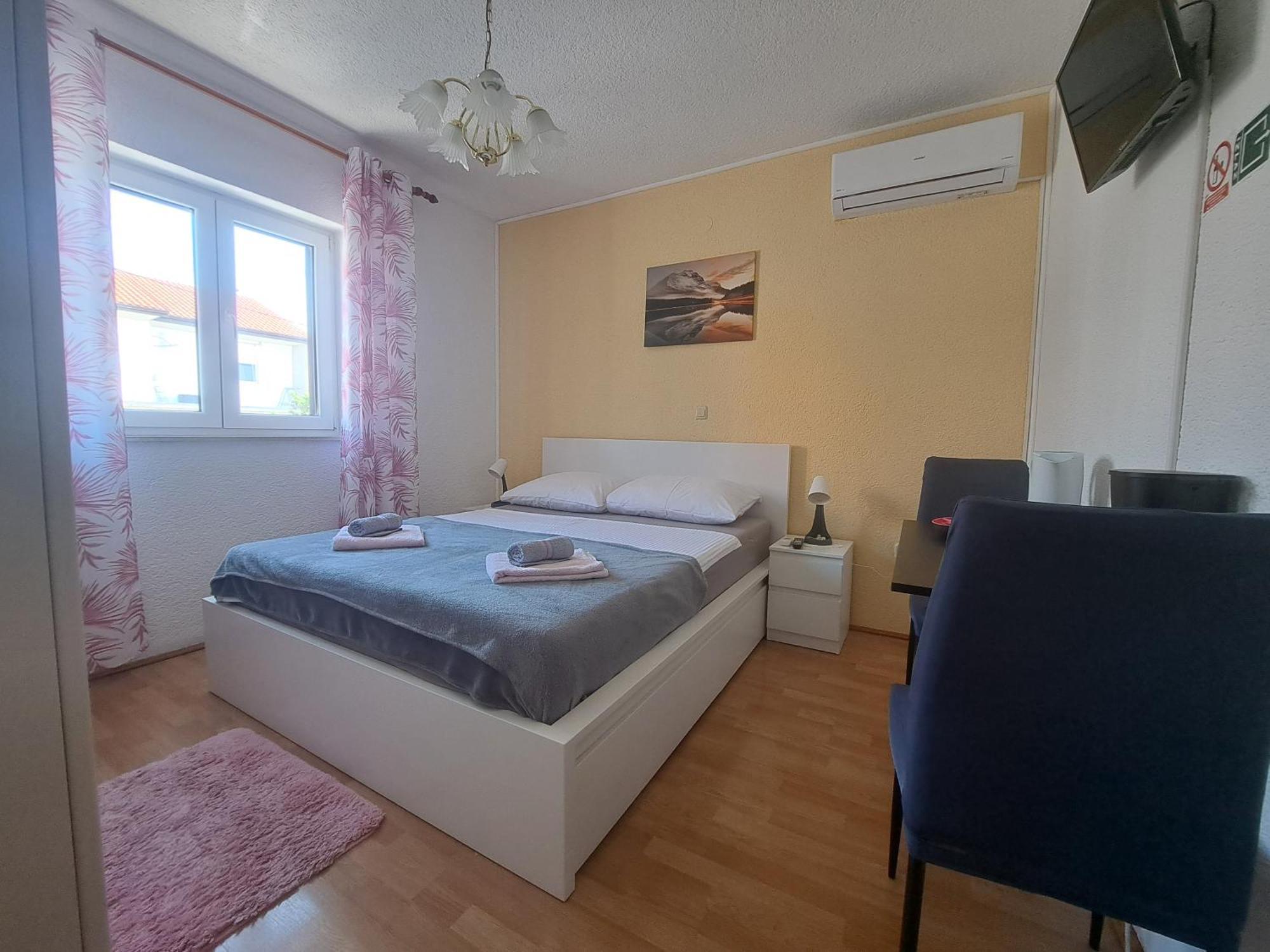 Guest House Angela Senj  Rom bilde